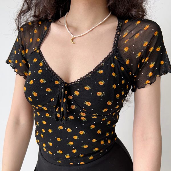Vintage Floral Mesh V-Neck Short Sleeve Black T-Shirt for Women â€“ Slim Fit 90s Inspired Self-Made Style Top