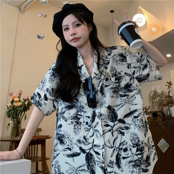 Vintage Floral Short Sleeve Shirt for Women - 2025 Summer Hawaiian Beach Top - Versatile Loose Fit Hong Kong Style