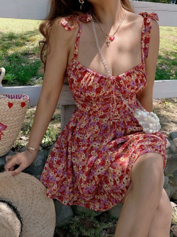 Vintage Floral Waist-Cinched Cami Dress with Square Neck - Spring/Summer 2025 Vacation Style, Y2K Inspired Fashion