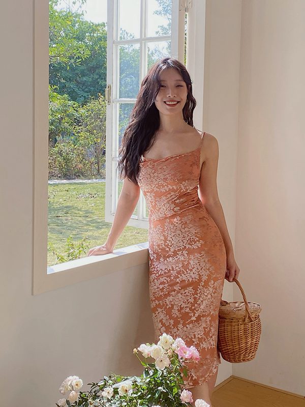 Vintage French Floral Spaghetti Strap Dress - Waist-Cinching, Slimming Velvet Mid-Length Dress for Y2K and 90s Inspired Style