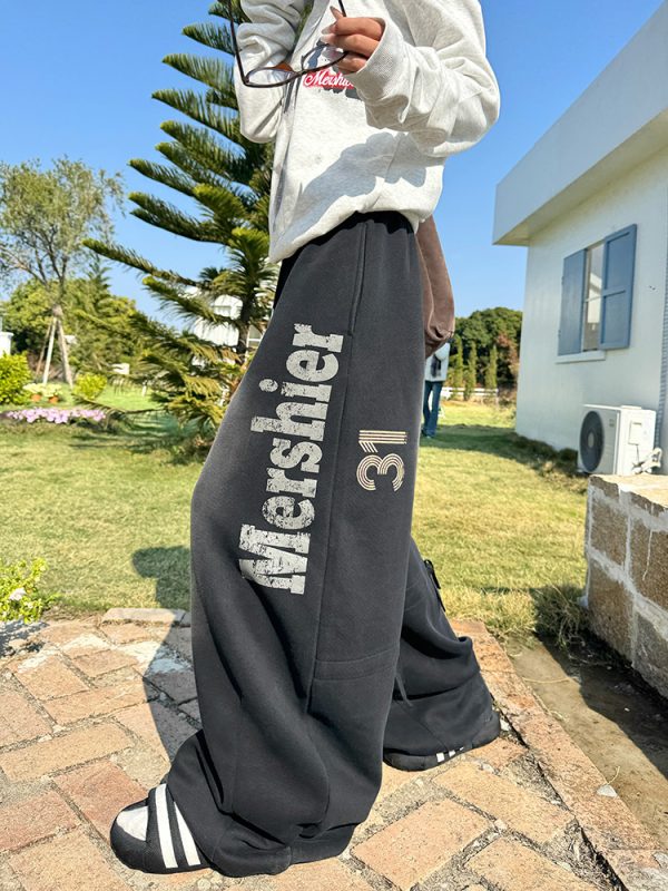 Vintage Gradient Distressed Letter Wide-Leg Curved Blade Sweatpants for Men and Women - Unisex Loose Casual Floor-Length Pants