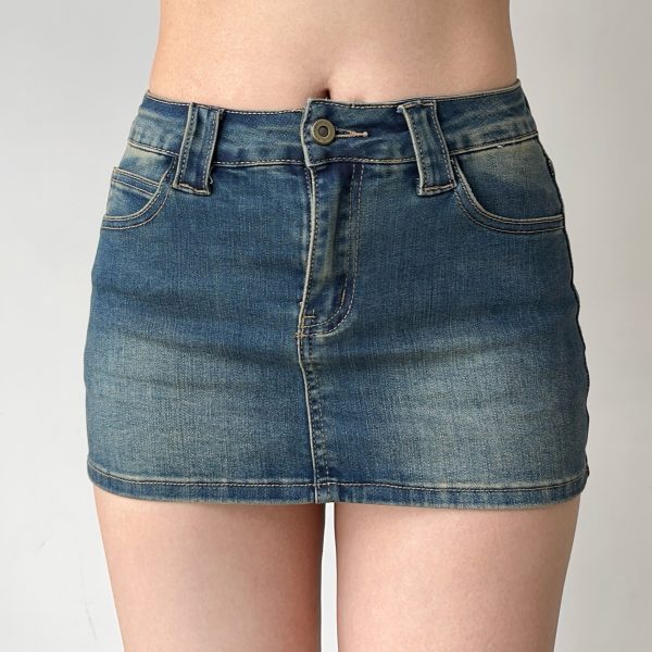 Vintage Low-Waist Denim Ultra-Short Bodycon Skirt for Women - European & American Style, Slim Fit, Anti-Exposure Design