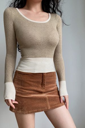 Vintage Round Neck Slim Fit High Waist Knit Top with Long Sleeves - Versatile 90s-Inspired Fashion Essential