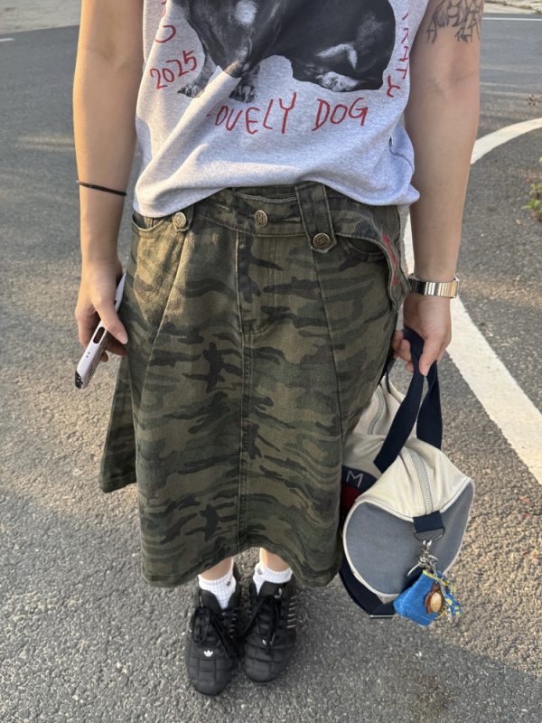 Vintage Washed Camouflage Skirt for Women - Casual American-Style Summer Workwear, Niche Design, Trendy 90s Fashion