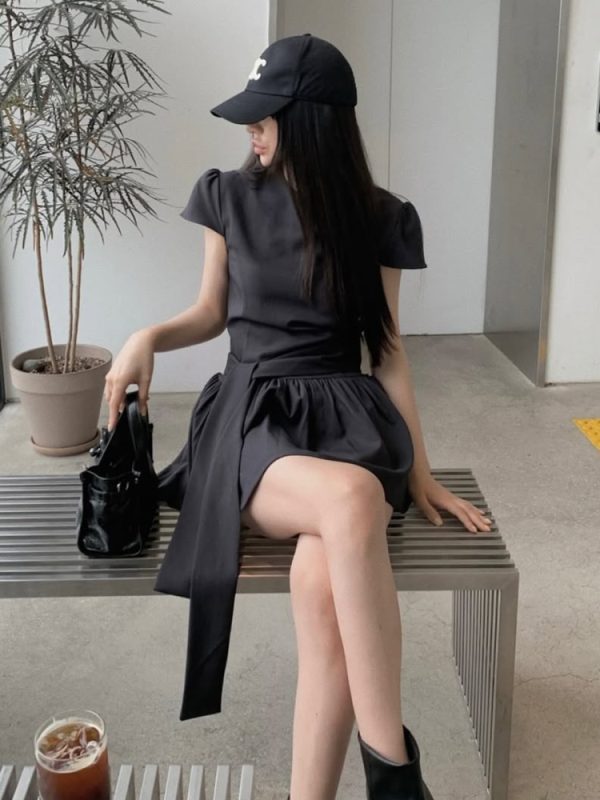 Waist Tie Short Sleeve Dress with A-Line Floral Bud Skirt - Versatile Summer Style for Effortless Elegance