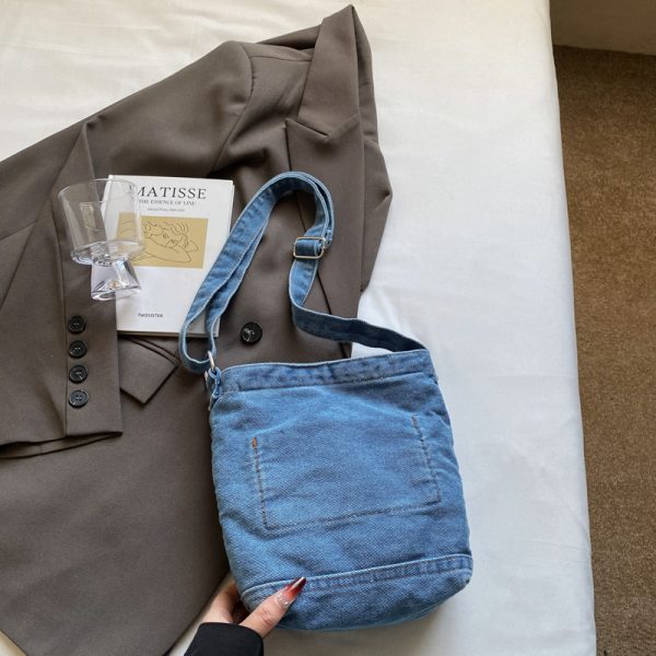 Water-Washed Blue Denim Crossbody Bucket Bag for Women - Casual 2025 Trendy Phone Bag