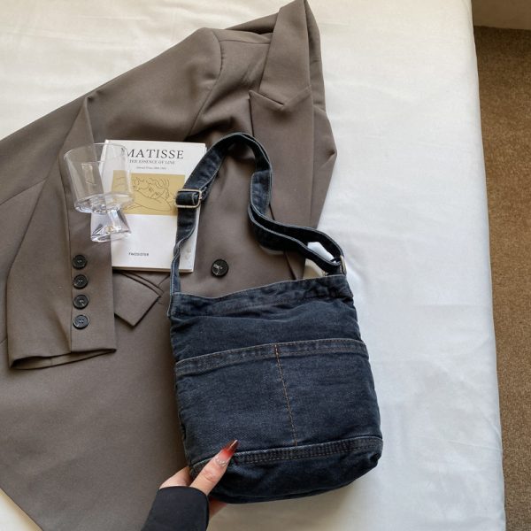 Water-Washed Blue Denim Crossbody Bucket Bag for Women - Casual 2025 Trendy Phone Bag