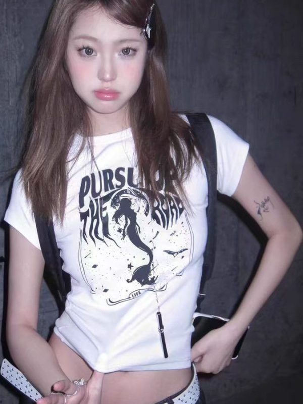 White Mermaid Print Short-Sleeve T-Shirt for Women - Retro Spicy Girl Casual Top, Slim Fit Summer Style