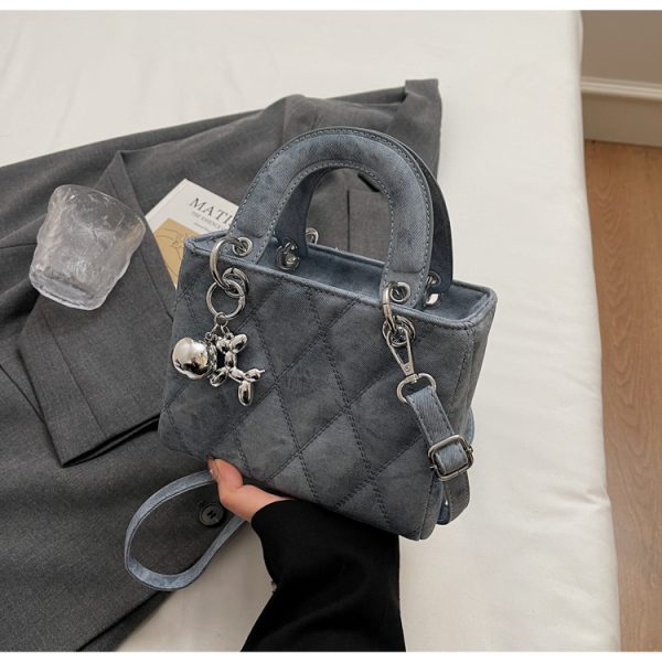 Winter Commuting Diamond Quilted Crossbody Bag - High-End Women's Handbag, Versatile Small Style for 2025