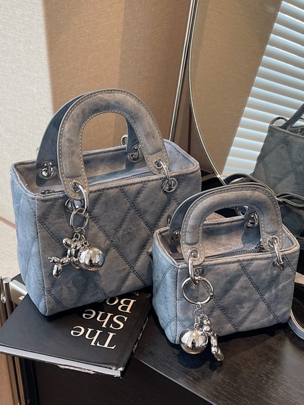 Winter Commuting Diamond Quilted Crossbody Bag - High-End Women's Handbag, Versatile Small Style for 2025
