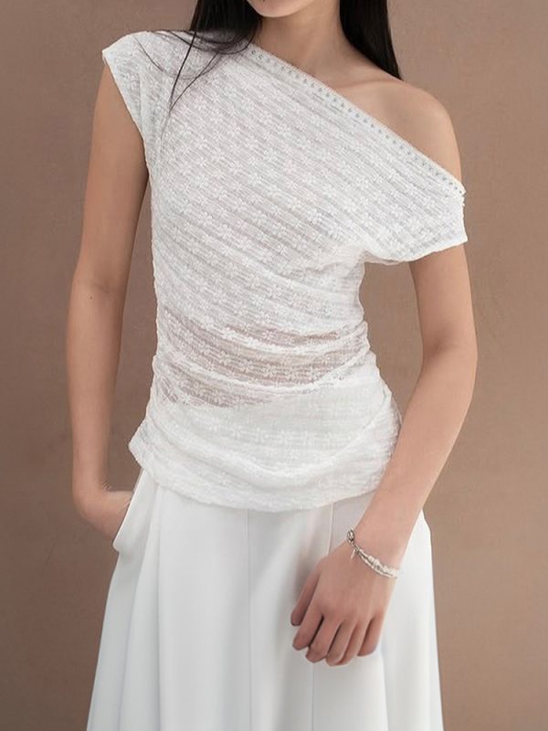 Women's Asymmetrical Off-Shoulder T-Shirt with Textured Floral Design - White Summer Top for 90s and Y2K Style