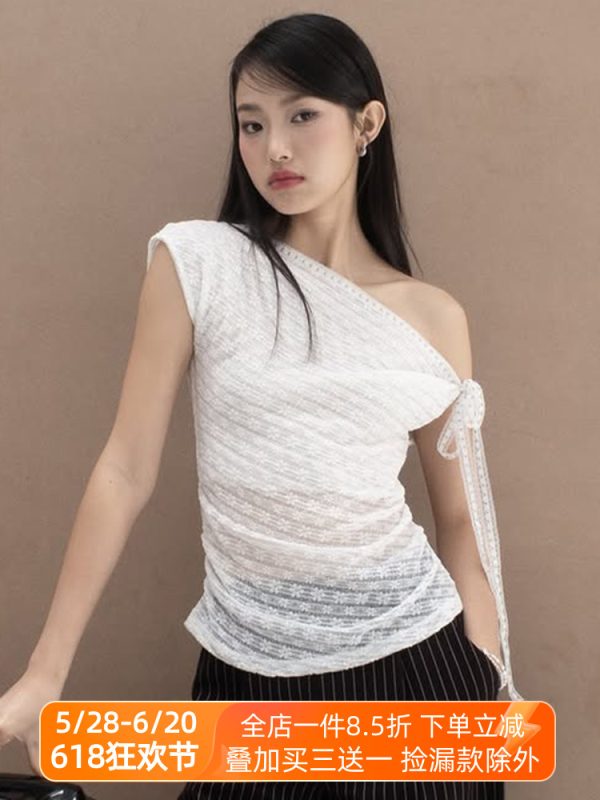 Women's Asymmetrical Off-Shoulder T-Shirt with Textured Floral Design - White Summer Top for 90s and Y2K Style