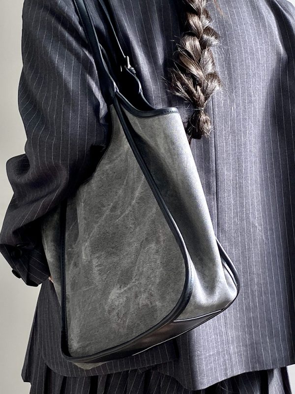Women's Color-Blocking Commuter Tote Bag - Versatile Large Capacity Handbag for Everyday Use - Trendy 2025 Design