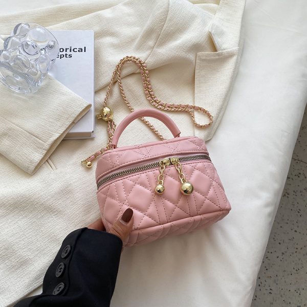 Women's Diamond-Pattern Chain Crossbody Bag, Stylish Small Square Bag for Spring/Summer 2025 Fashion Trends