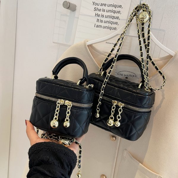 Women's Diamond-Pattern Chain Crossbody Bag, Stylish Small Square Bag for Spring/Summer 2025 Fashion Trends