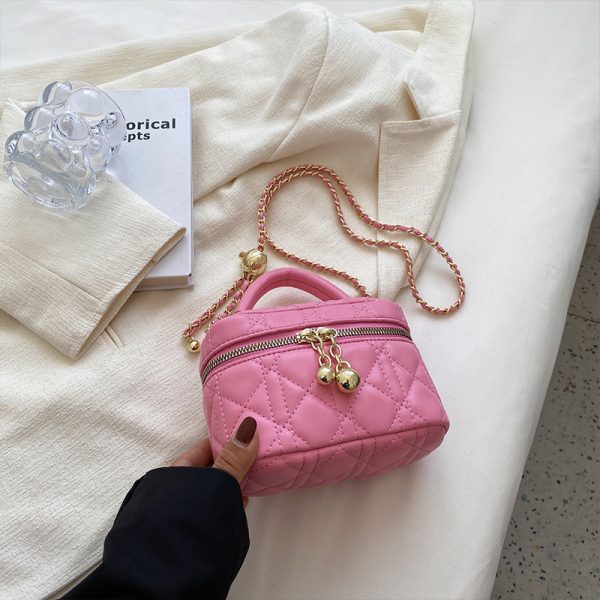 Women's Diamond-Pattern Chain Crossbody Bag, Stylish Small Square Bag for Spring/Summer 2025 Fashion Trends