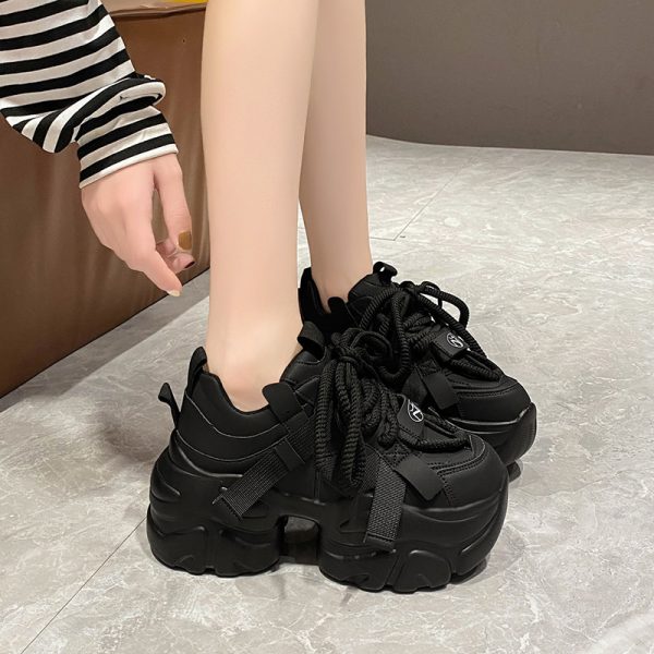 Women's European Station Dad Shoes - 2023 Autumn Short Height Thick-Soled Retro Casual Sports Footwear