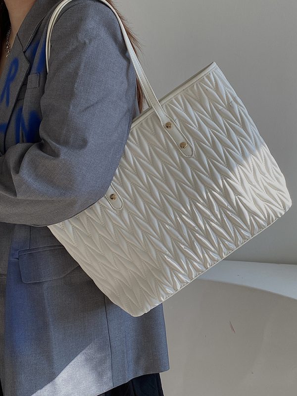 Women's High-End Large Capacity Commuter Tote Bag - 2025 Niche Design for Spring/Summer Fashion