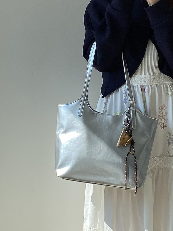 Women's Korean Style Silver Tote Bag - Trendy Large Capacity Commuter Shoulder Handbag for 2025