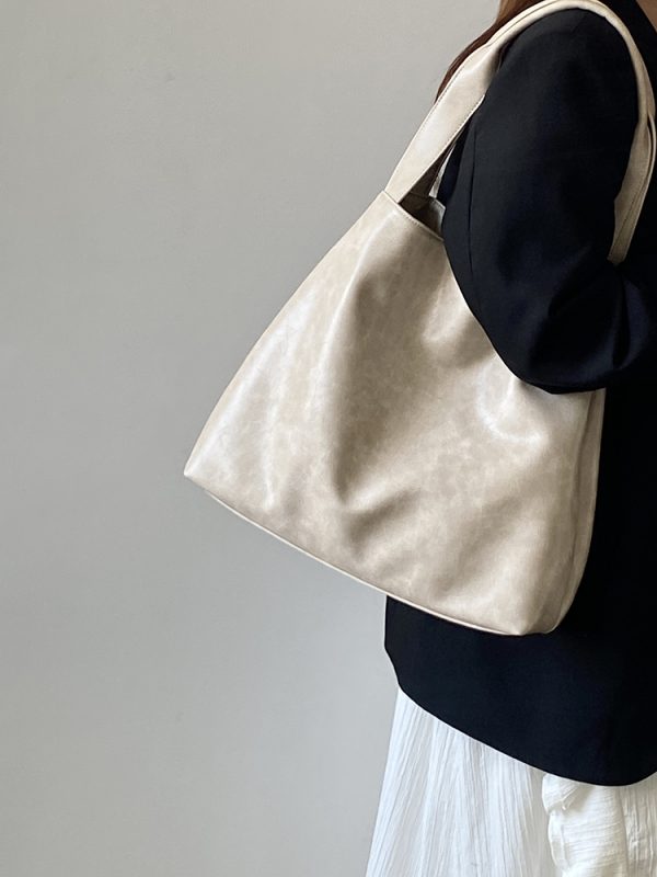 Women's Large Capacity Casual Tote Bag - Korean Style Commuter Handbag, Chic Design for Everyday Use