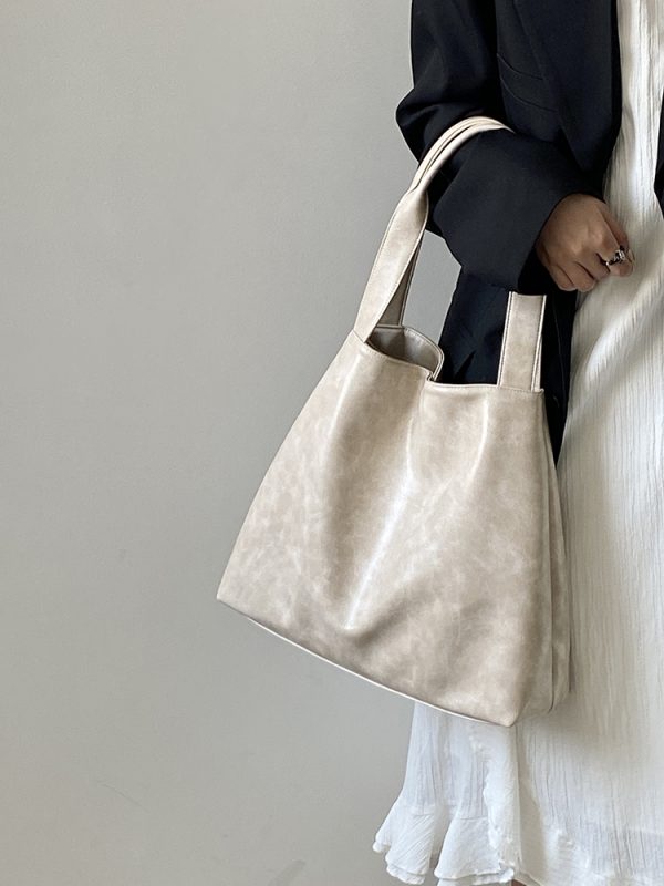 Women's Large Capacity Casual Tote Bag - Korean Style Commuter Handbag, Chic Design for Everyday Use