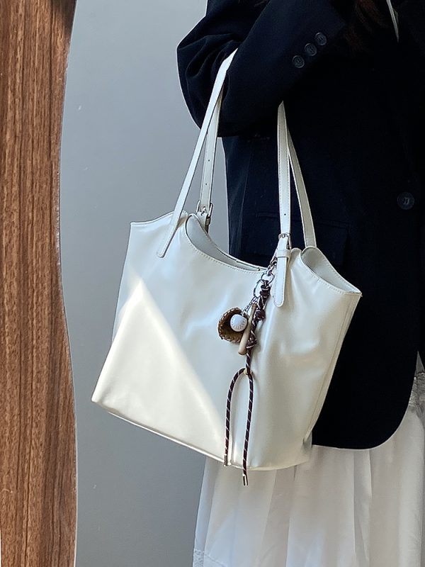Women's Large Capacity Tote Bag - Korean Style Simple Versatile Commuter Shoulder Handbag for Everyday Use