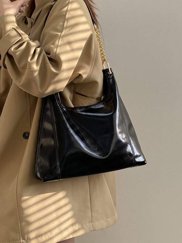 Women's Large Capacity Tote Bag - Niche Design Underarm Shoulder Crossbody Bag with Chain - Perfect for Commuting