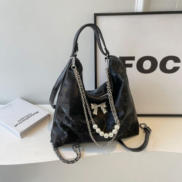 Womenâ€™s Large Capacity Tote Bag - Versatile Commuter Backpack for Spring/Summer Fashion - High-End Shoulder Bag