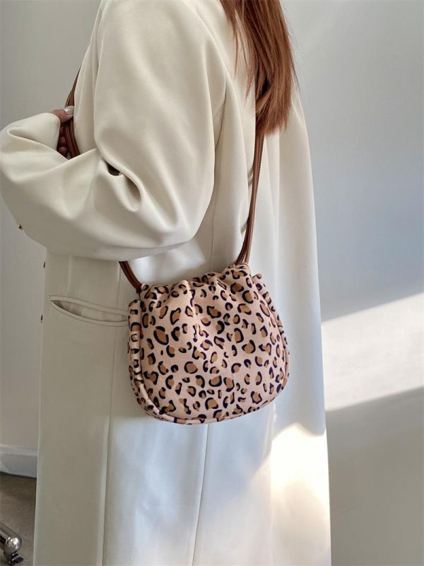 Women's Leopard Print Canvas Crossbody Bag - Minimalist Casual Design for Spring and Summer - Versatile Small Handbag