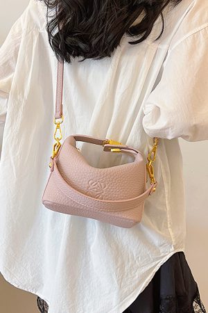 Women's Minimalist Bucket Bag - 2025 Summer Versatile Crossbody Handbag, Trendy High-End Fashion Accessory