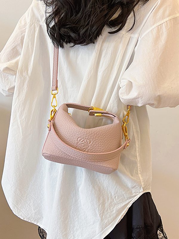 Women's Minimalist Bucket Bag - 2025 Summer Versatile Crossbody Handbag, Trendy High-End Fashion Accessory