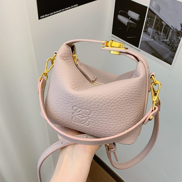 Women's Minimalist Bucket Bag - 2025 Summer Versatile Crossbody Handbag, Trendy High-End Fashion Accessory