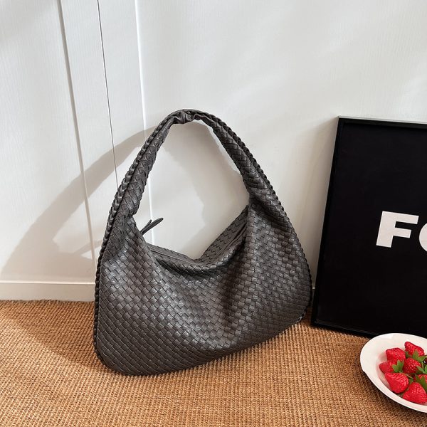 Women's Minimalist Dumpling Handbag - Large Capacity Casual Shoulder Bag for Spring/Summer 2025 Fashion