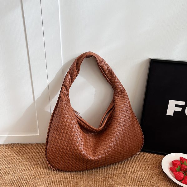 Women's Minimalist Dumpling Handbag - Large Capacity Casual Shoulder Bag for Spring/Summer 2025 Fashion