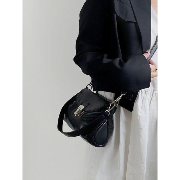 Women's Pleated Cloud Bag - High-End Lock Clutch, Underarm & Crossbody Small Bag for 2025 Fashion Trends