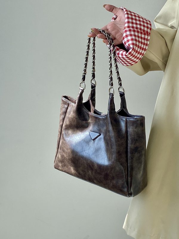 Women's Retro Chain Tote Bag - Large Capacity Shoulder Handbag for Spring & Summer Commuting, 2025 Fashion Trend