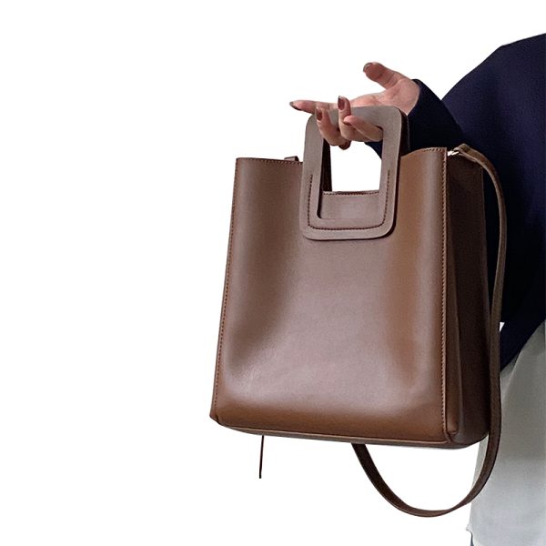 Women's Retro Handheld Tote Bag - Large Capacity Crossbody Bag for Spring Summer 2025 - Niche Design, Chic Style