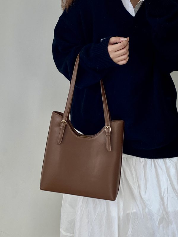 Women's Retro Large Capacity Tote Bag - Spring/Summer Commuting Shoulder Handbag - 2025 Niche Design