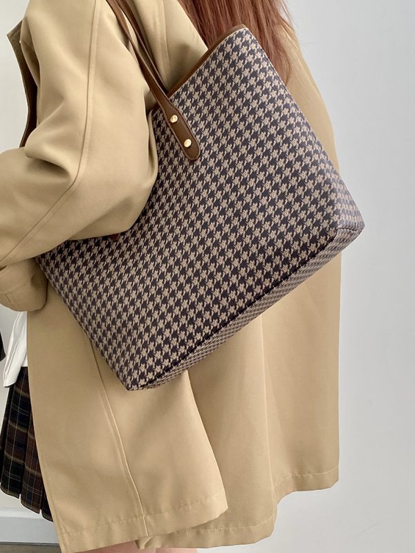 Women's Retro Tote Bag - High-End Shoulder Handbag for Spring Summer 2025 - Large Stylish Design