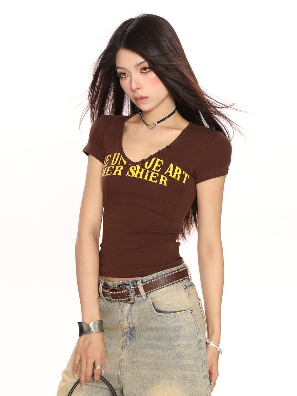 Women's Summer Slim Fit Loose Style V-Neck Crop Top with BIGGOLD Letter Print - Sexy Short Sleeve T-Shirt for Trendy Y2K Fashion