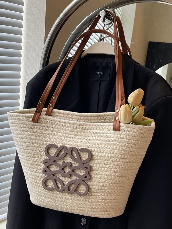 Women's Summer Woven Underarm Bag - Versatile Leisure Shoulder Bag for Shopping and Outings - 2025 Fashion Trend