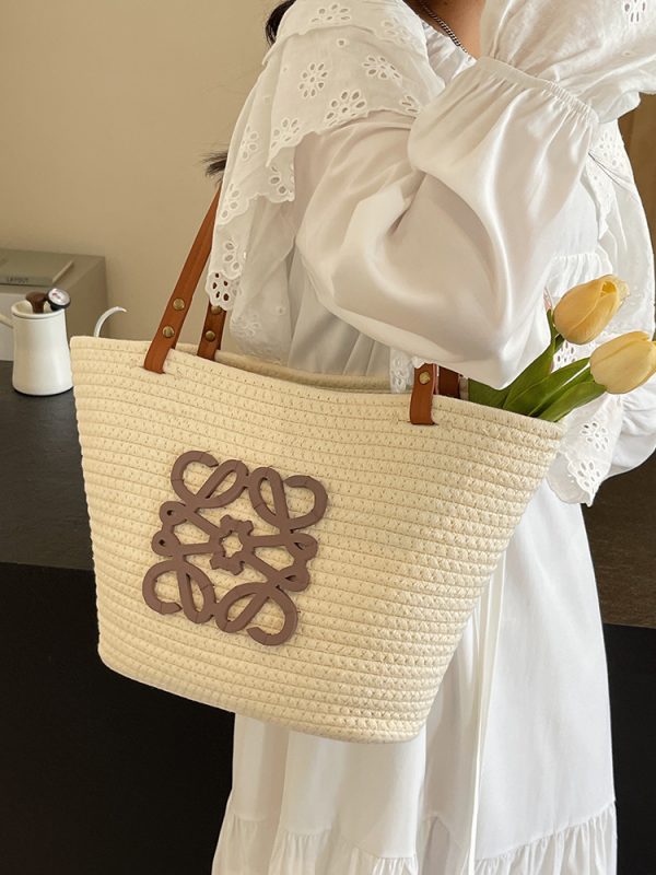 Women's Summer Woven Underarm Bag - Versatile Leisure Shoulder Bag for Shopping and Outings - 2025 Fashion Trend