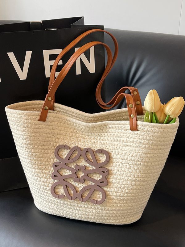 Women's Summer Woven Underarm Bag - Versatile Leisure Shoulder Bag for Shopping and Outings - 2025 Fashion Trend