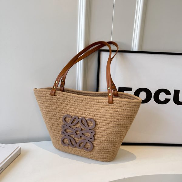 Women's Summer Woven Underarm Bag - Versatile Leisure Shoulder Bag for Shopping and Outings - 2025 Fashion Trend