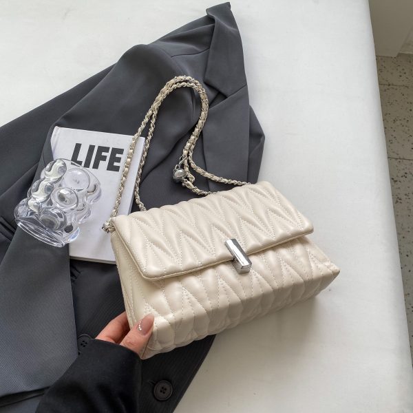 Women's Textured Embroidered Shoulder Bag - Versatile Summer Chain Crossbody Bag for High-End Style 2025