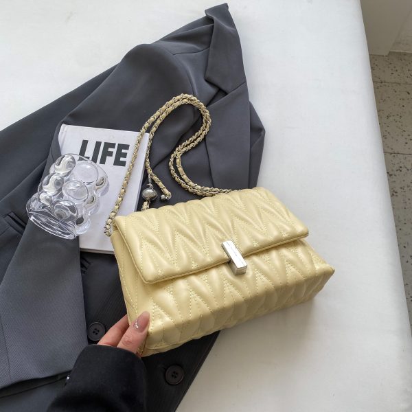 Women's Textured Embroidered Shoulder Bag - Versatile Summer Chain Crossbody Bag for High-End Style 2025