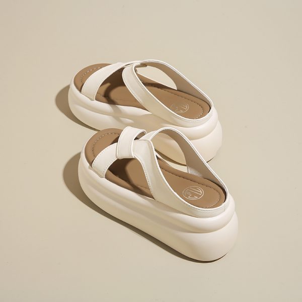 Women's Thick-Soled Platform Sandals - 2025 Summer Style High-Heeled Casual Flip-Flops for Beach Fashion
