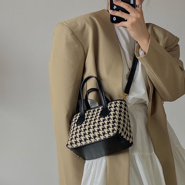 Women's Versatile Retro Handheld Small Bag - Exquisite High-End Fashion Shoulder Crossbody Bag for 2025