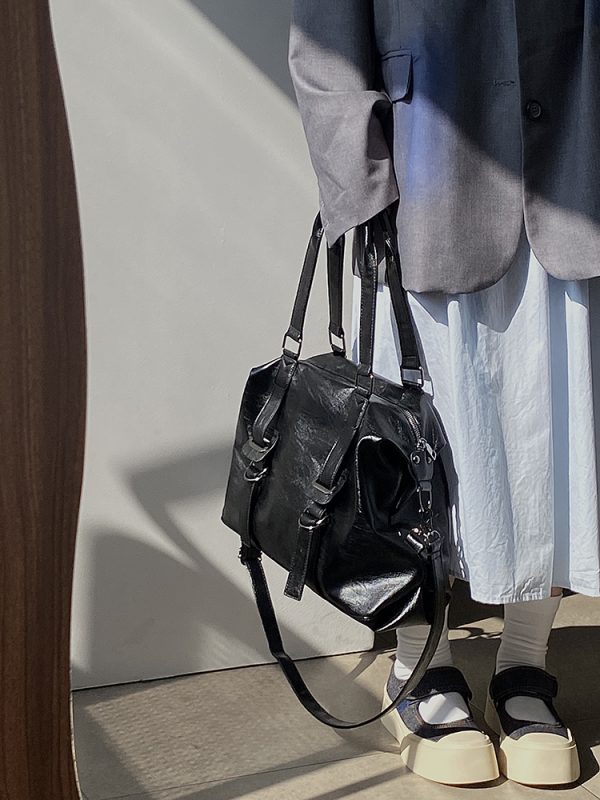 Women's Versatile Shoulder Crossbody Tote Bag - Stylish American Design, Large Capacity for Everyday Use