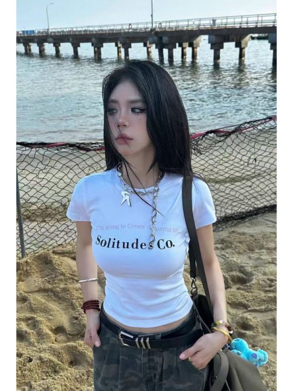 Women's Vintage White Shoulder-Fitted T-Shirt - Casual Summer Short Sleeve Top with Letter Print, Y2K Style